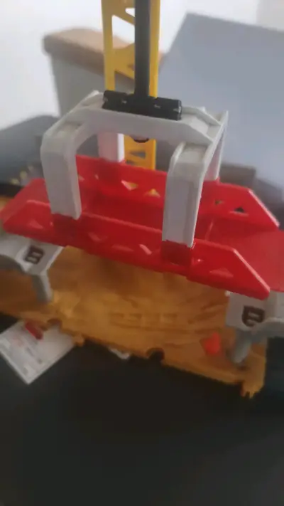 Grúa de juguete Matchbox - miniatura 3