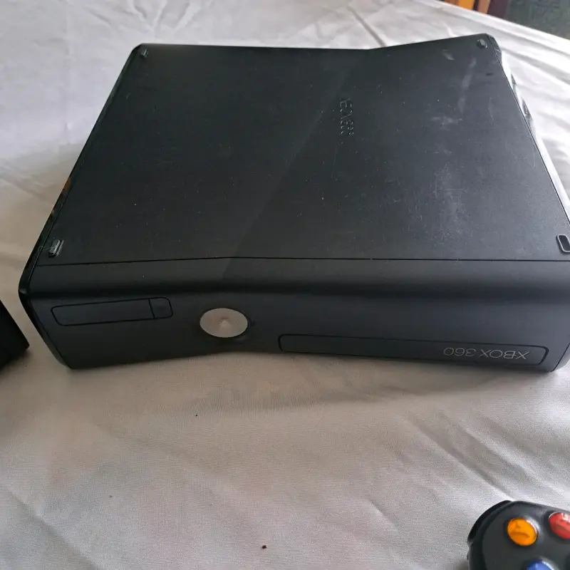 Consola Xbox 360 RGH Y E REPUESTO - 3