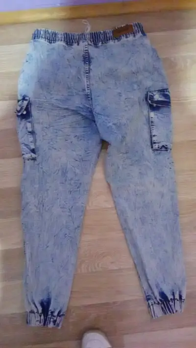 Pantalones cargo de mezclilla azul - miniatura 2