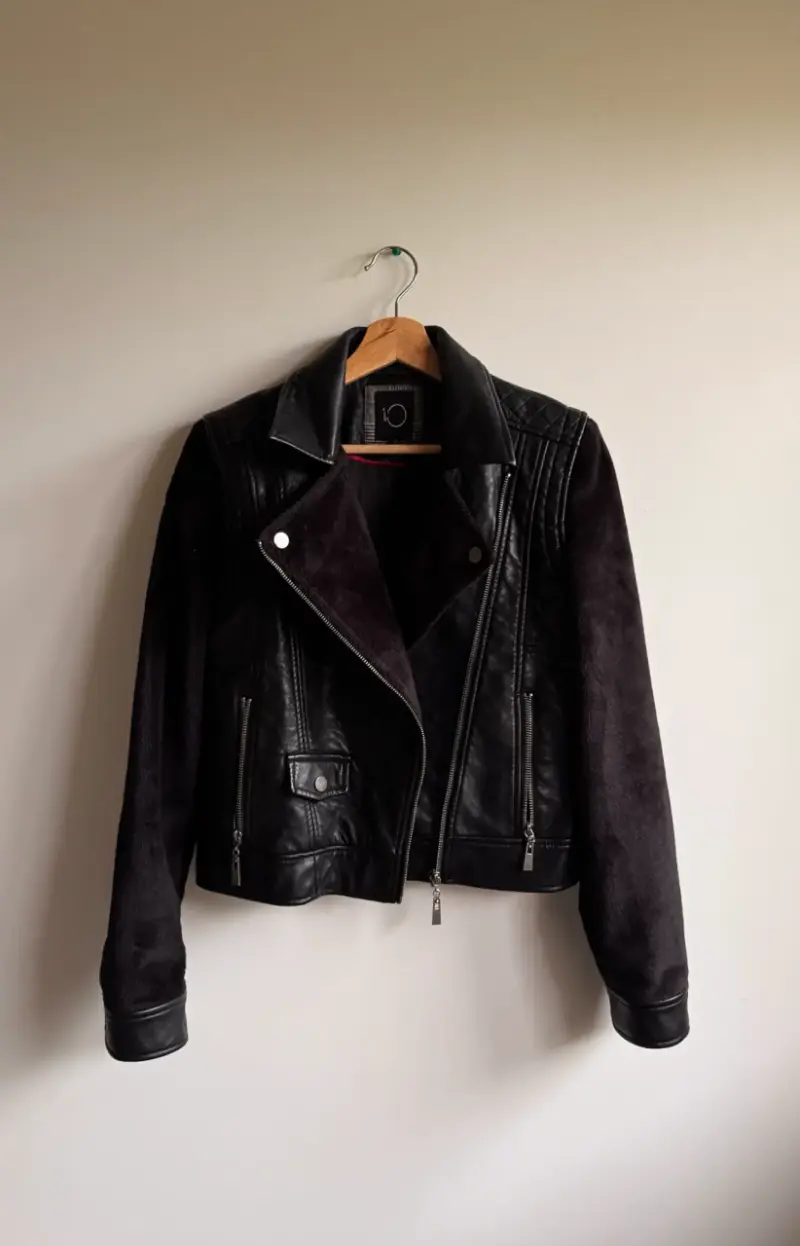 Chaqueta iO talla S negra estilo biker - 1