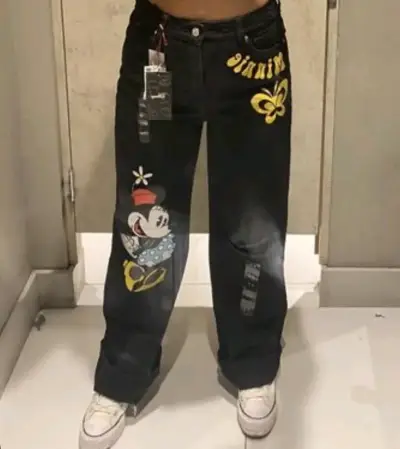 Jeans negros con diseño de Minnie - miniatura 1