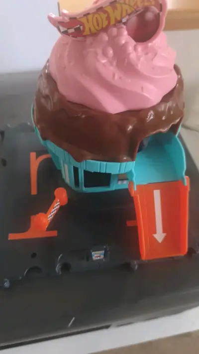 Hot Wheels Cupcake Helado - miniatura 1