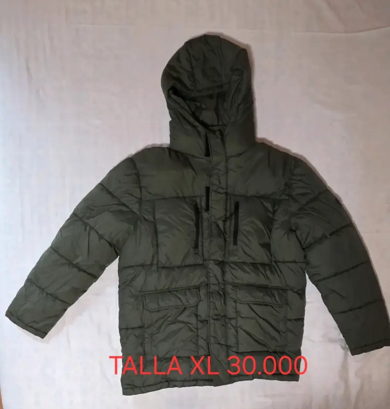 Chaqueta acolchada verde con capucha XL