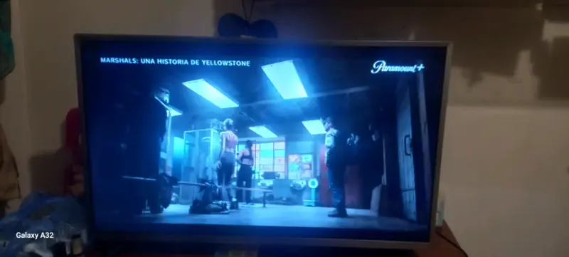 Televisor samartv de 32 pulgadas en buen estado - 2