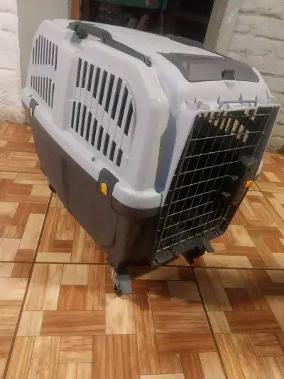 Transportadora de mascotas Skudo mediana - miniatura 6