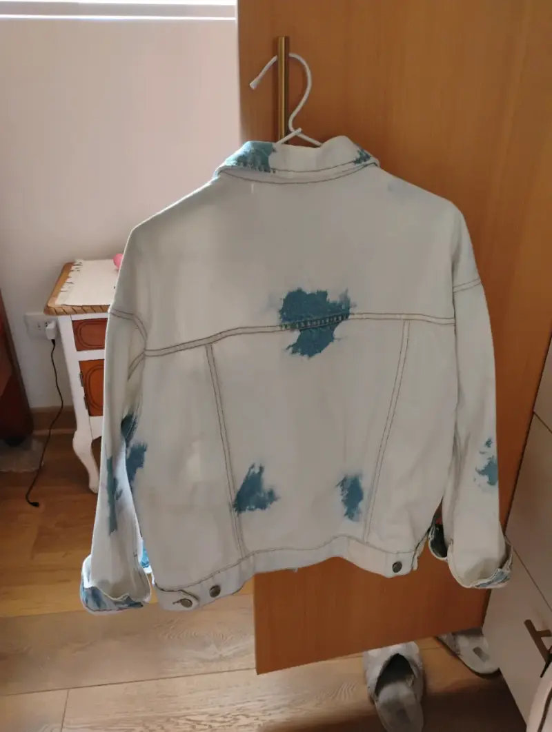Chaqueta de mezclilla Bershka con diseño tie-dye - 2