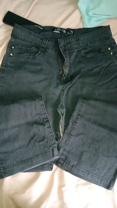 Jeans negros para mujer - miniatura 1