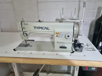 Máquina de coser industrial Typical GC6158 - miniatura 1