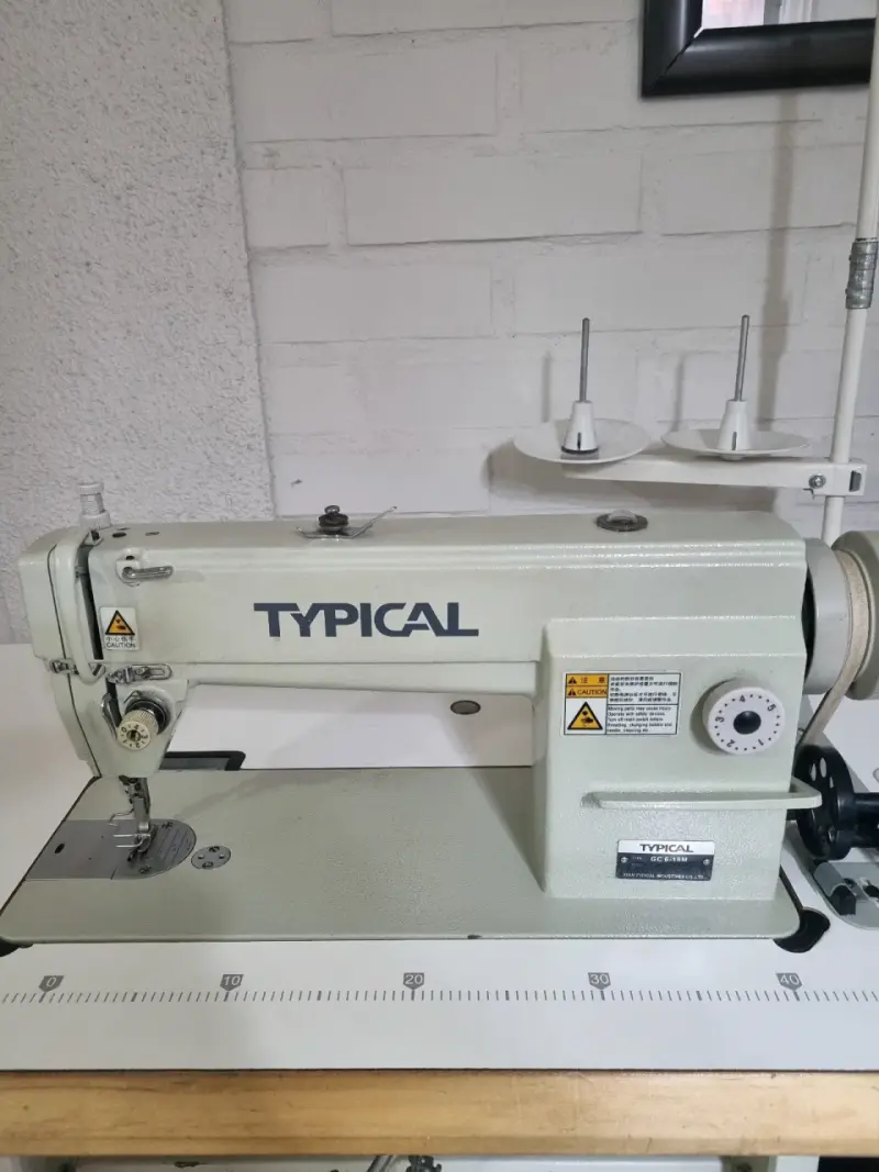 Máquina de coser industrial Typical GC6158 - 2