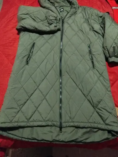 Abrigo acolchado verde con capucha Zara - miniatura 1
