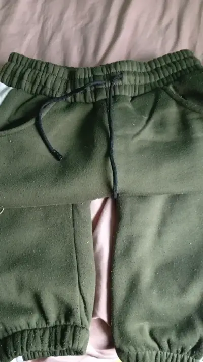 Buzo deportivos verde oliva para hombre - miniatura 1