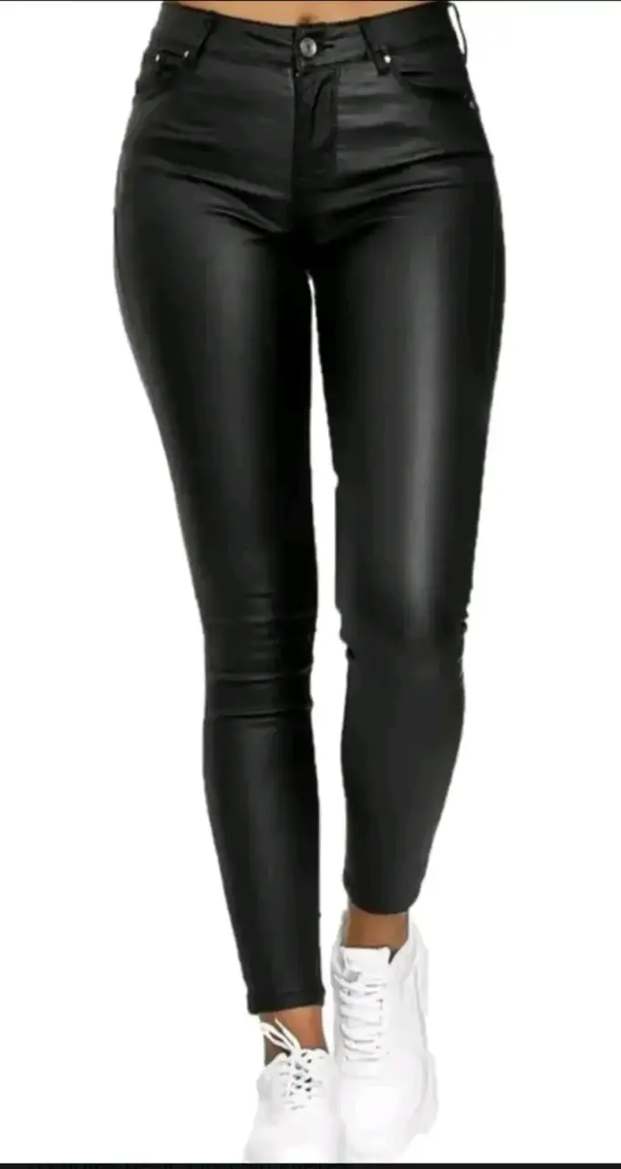 Pantalones ajustados de cuero sintético negro - 2