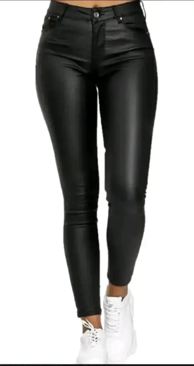 Pantalones ajustados de cuero sintético negro - miniatura 2