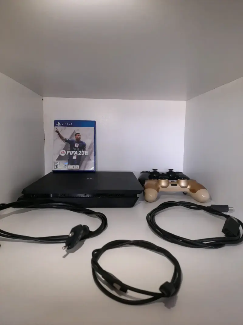 Ps4 1tb + 2 mandos + juego + cables - 2