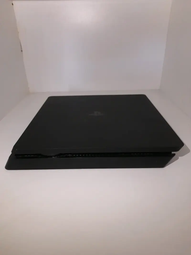Ps4 1tb + 2 mandos + juego + cables - 3