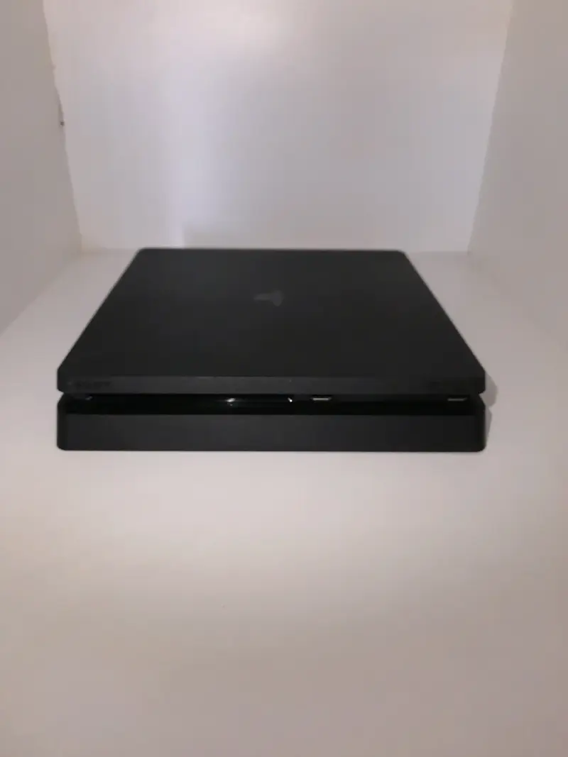 Ps4 1tb + 2 mandos + juego + cables - 4