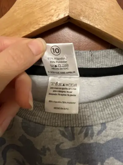 Polerón Jurassic World gris estampado niño t. 10 - miniatura 2