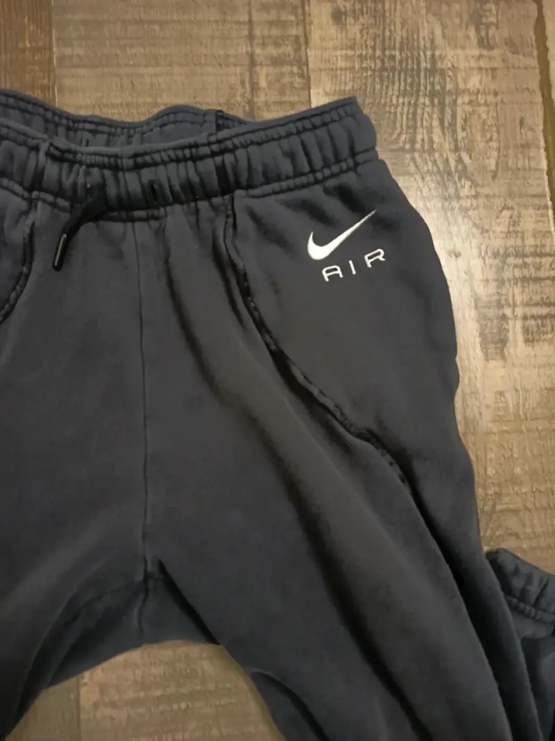 Pantalones deportivos Nike Air negros - 3