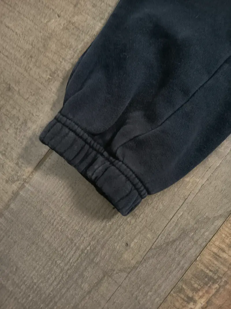 Pantalones deportivos Nike Air negros - 4