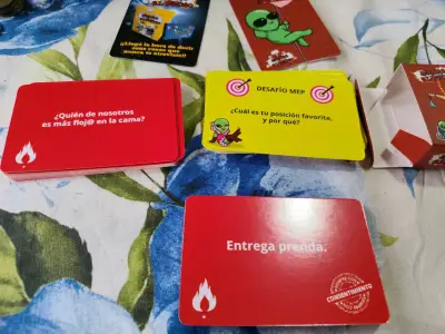 Juego de cartas Este Huevito Quiere Sal NUEVO - miniatura 2