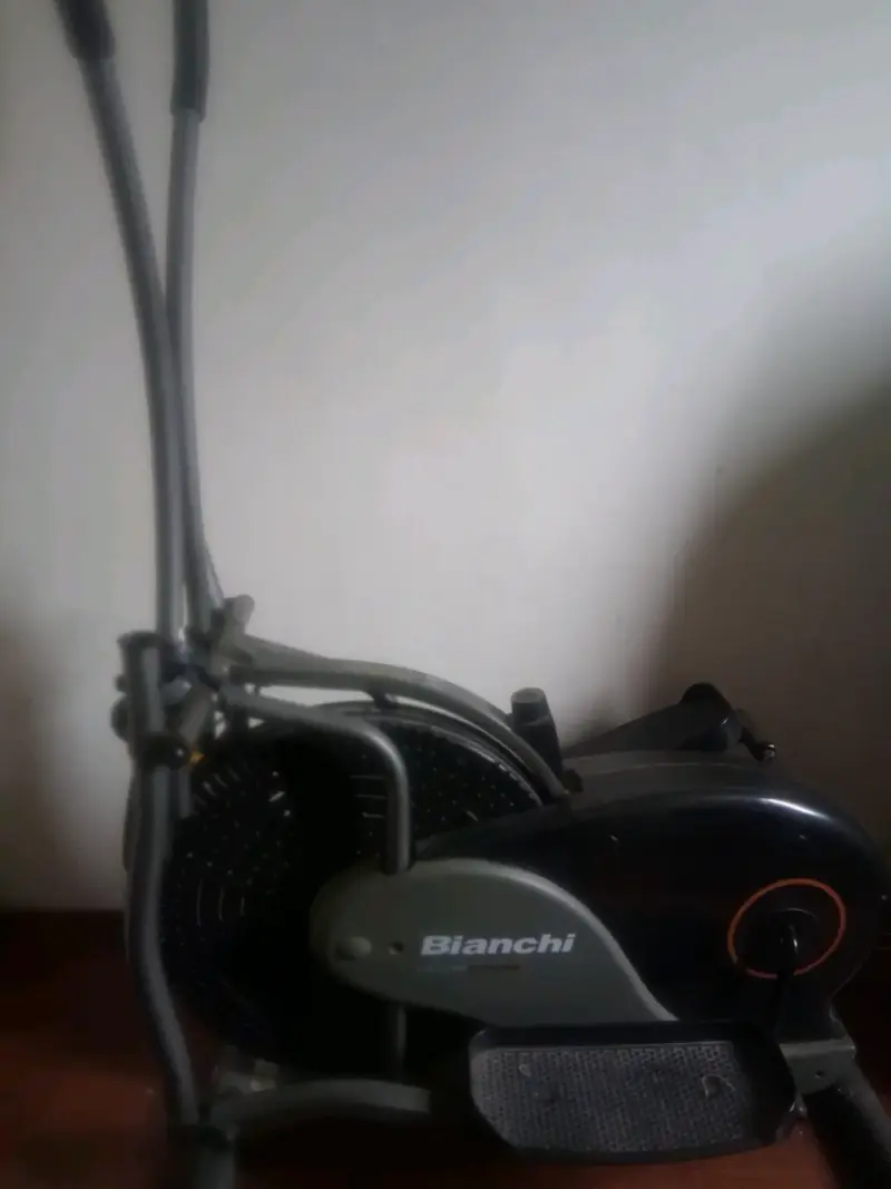 Bicicleta elíptica Bianchi en buen estado - 1