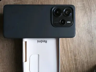Smartphone Redmi con MediaTek Dimensity 6100+ - miniatura 3