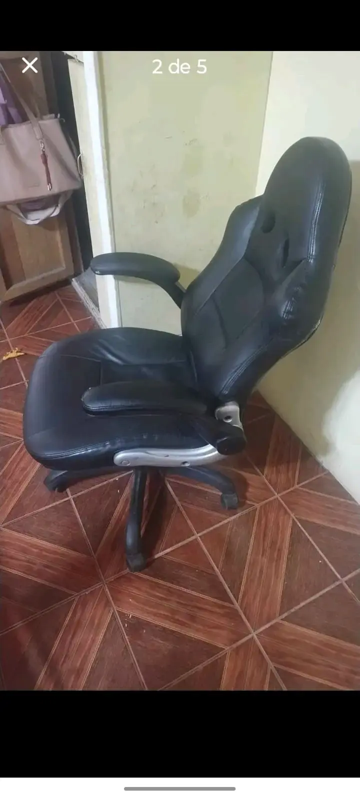 Silla de oficina ergonómica negra - 2