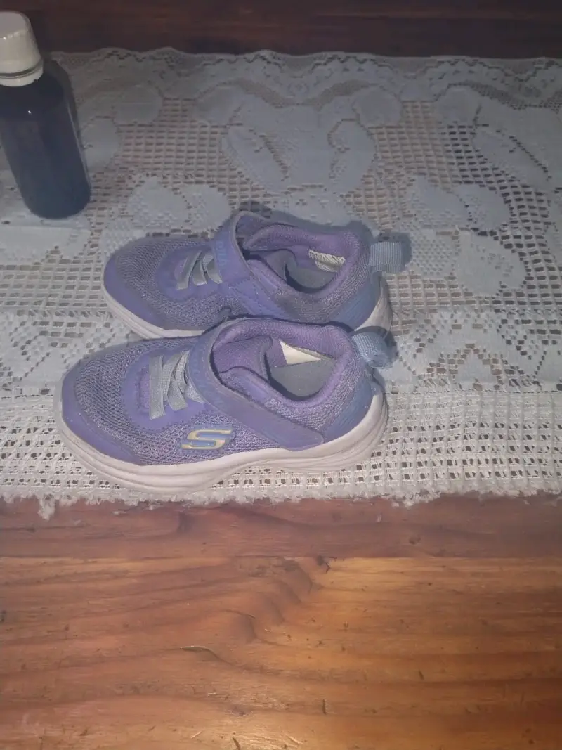 Zapatillas rosadas para niña con lunares - 5