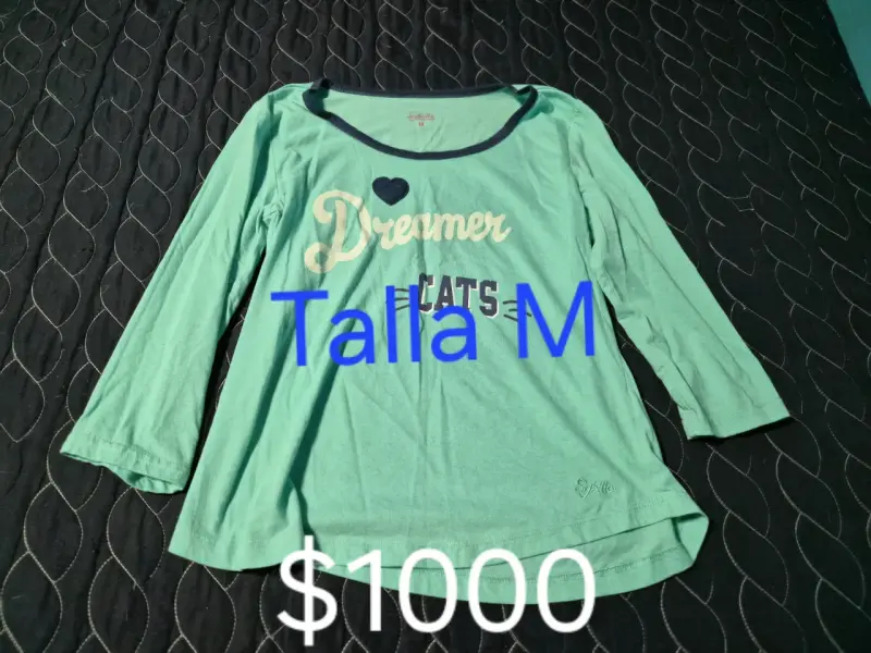 Polera verde con diseño 'Dreamer' talla M - 1