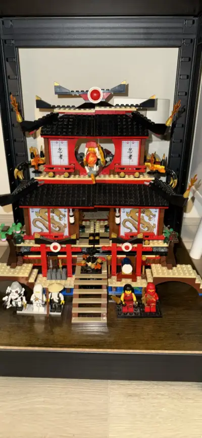 Templo del fuego ninjago - miniatura 1