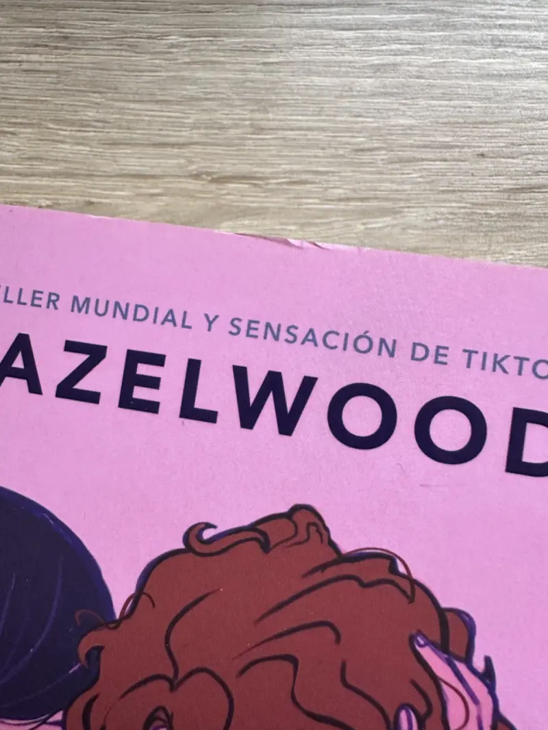 Libro 'No es amor' de Ali Hazelwood - 4