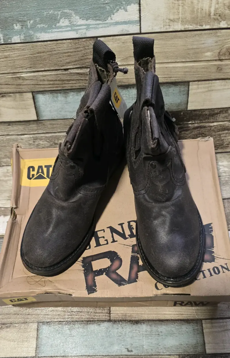 Botas CAT de cuero talla 40