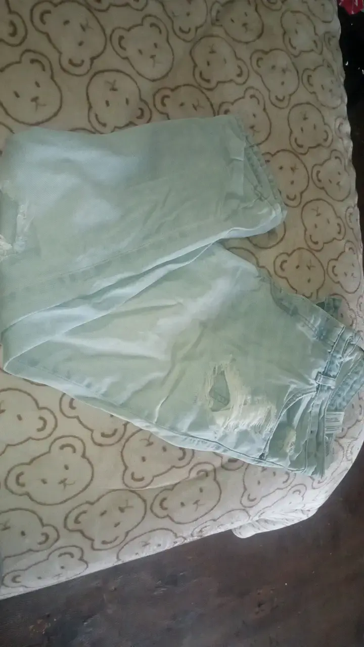 Jeans celestes desgastados para mujer - 1