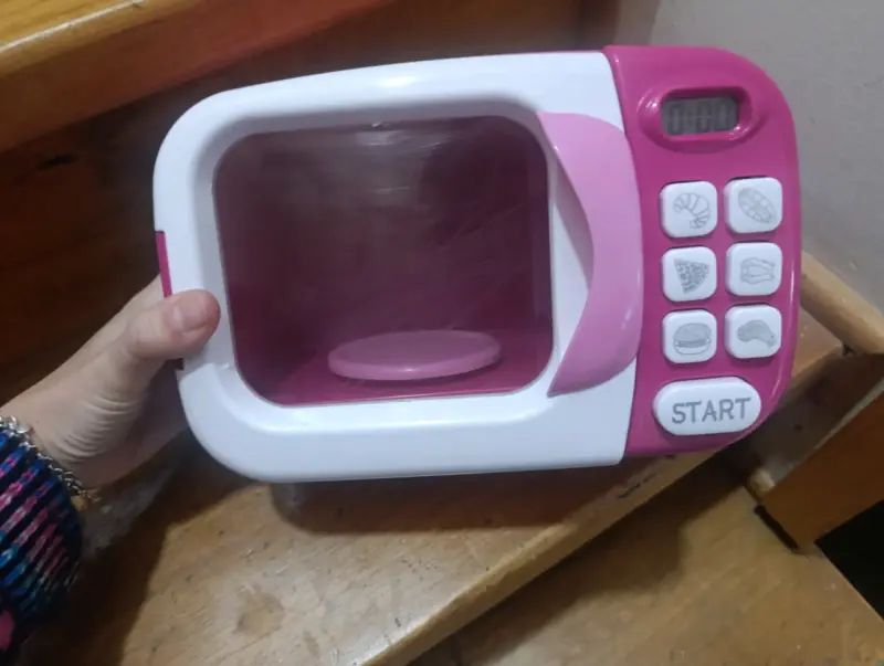 Horno microondas de juguete rosa - 1