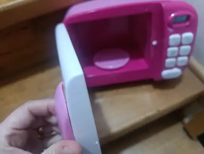 Horno microondas de juguete rosa - miniatura 5