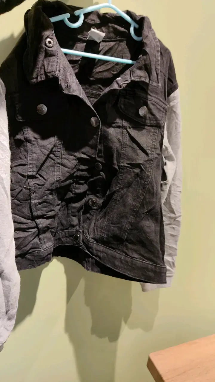 Se venden 45 prendas de niños polerones, chaqueta - 5