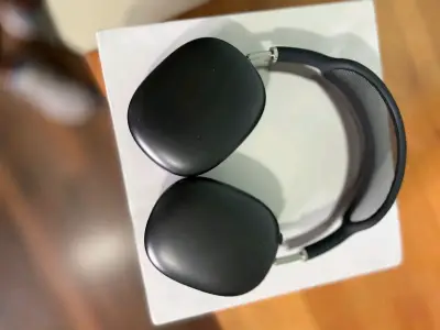 Apple AirPods Max (1.ª generación, Lightning) - miniatura 3
