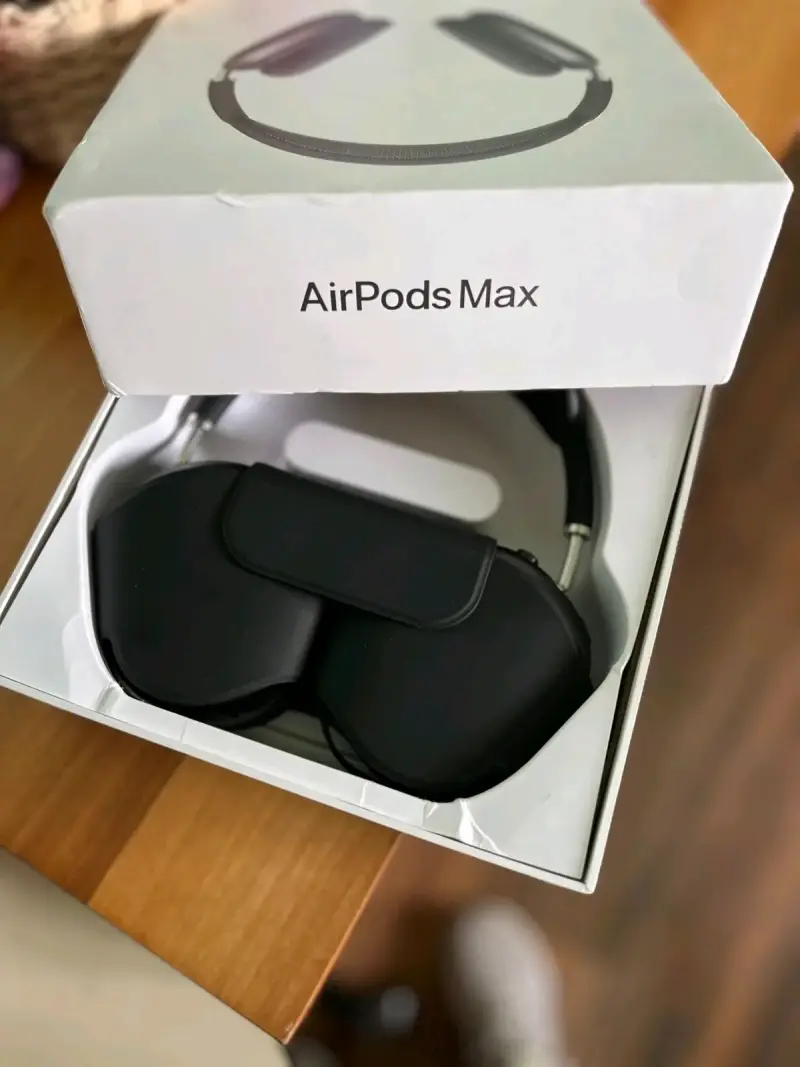 Apple AirPods Max (1.ª generación, Lightning) - 4