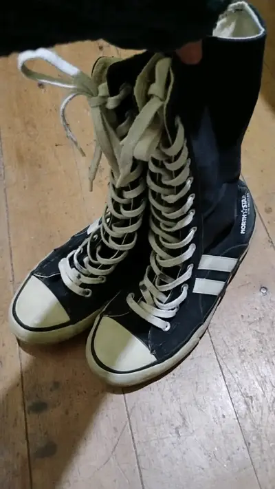 Zapatillas altas North Star negras con cordones - miniatura 1
