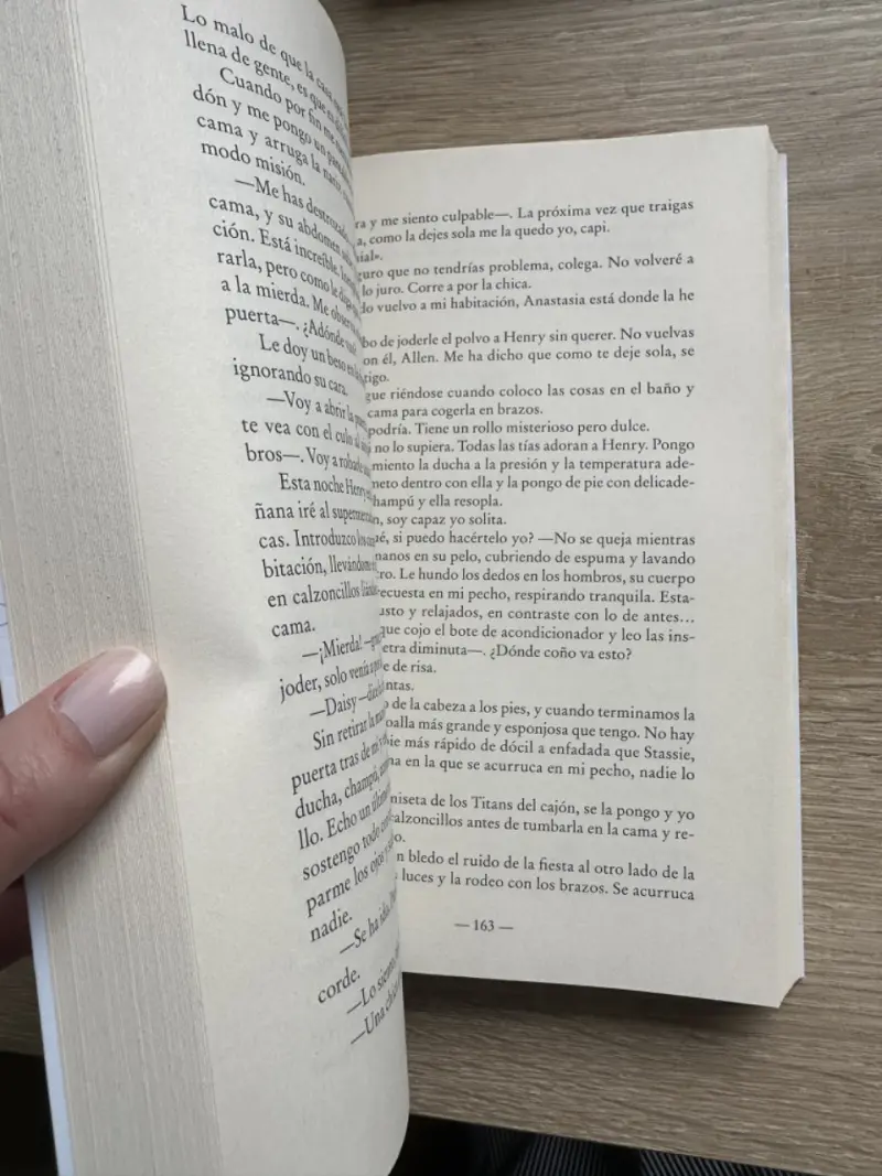 Libro 'Romper el hielo' de Hannah Grace - 3