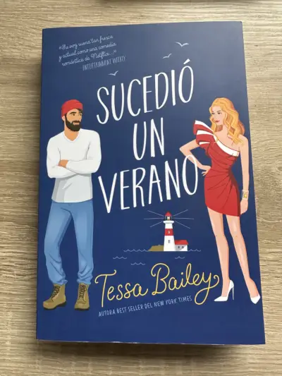 Libro 'Sucedió un Verano' de Tessa Bailey - miniatura 1