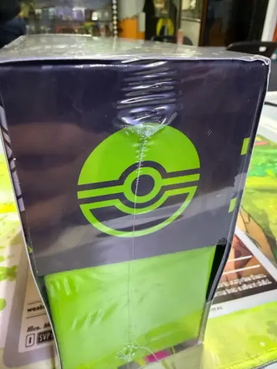 Elite Trainer Box (ETB) Pokémon TCG:Orden Perfecto - miniatura 2