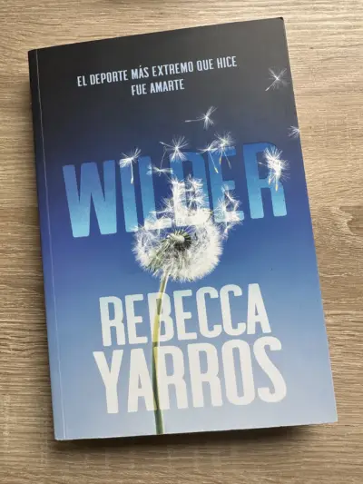 Libro 'Wilder' de Rebecca Yarros - miniatura 1