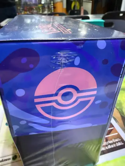 Elite Trainer Box (ETB) Pokémon TCG:Caos Creciente - miniatura 3