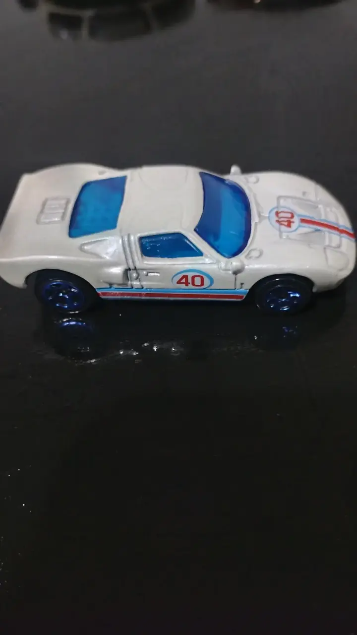 hot wheels ford gt 40 - 2