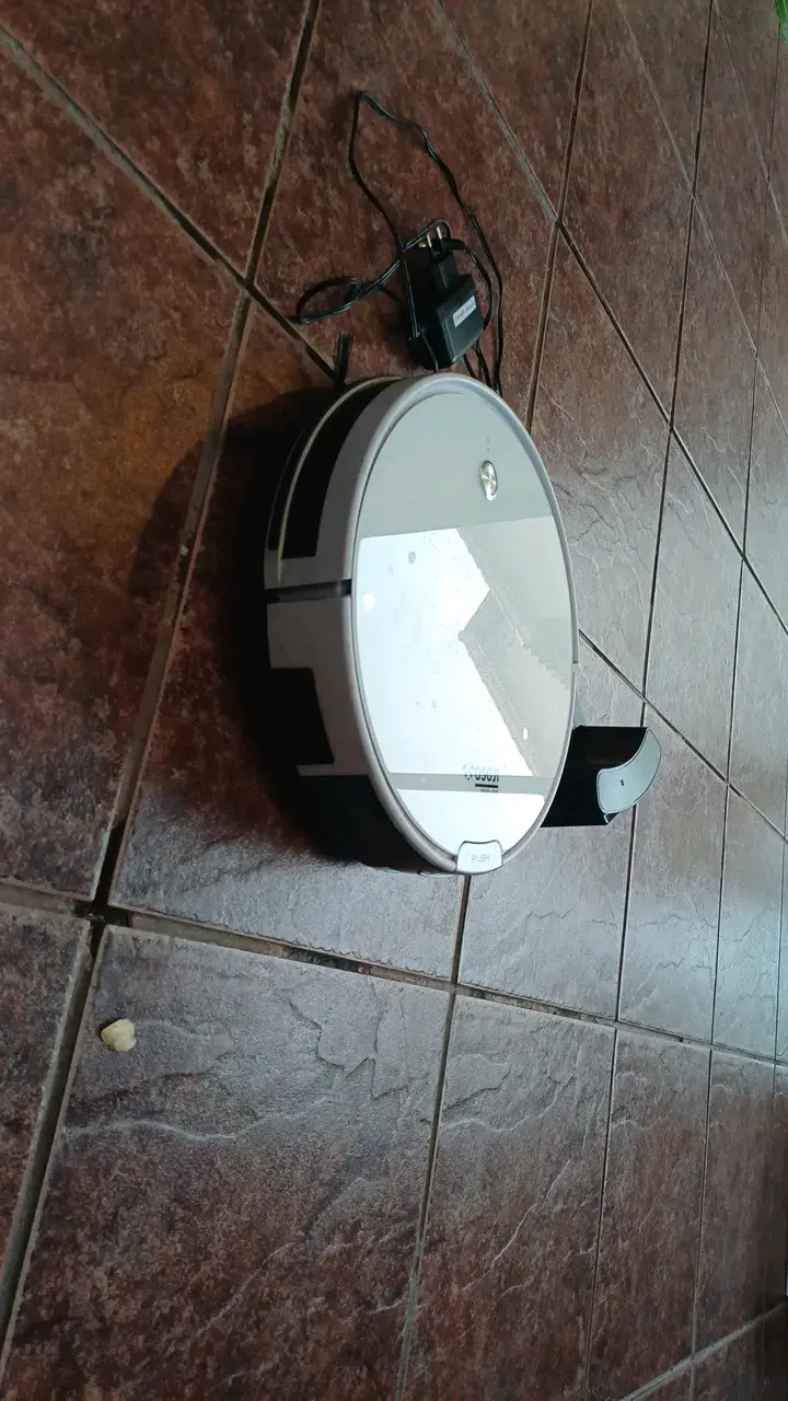 Robot aspirador Osori con base de carga - 2