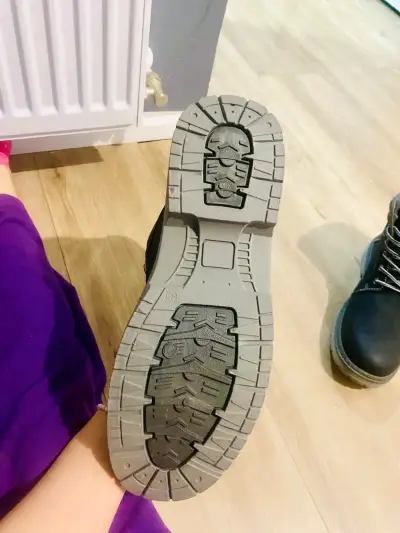 Botas negras de cuero con forro térmico - miniatura 3