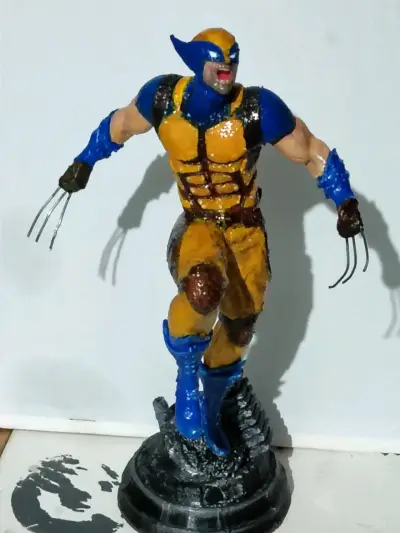 Figura de acción Wolverine en pose dinámica - miniatura 3