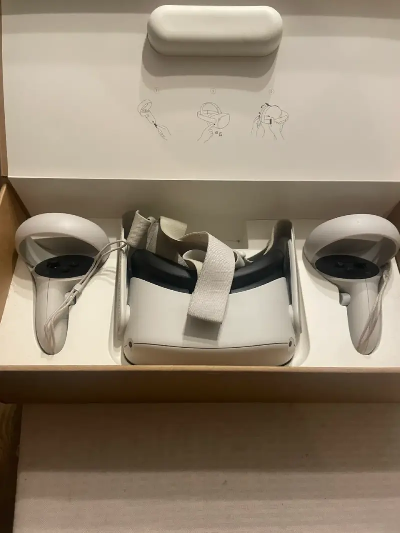 Oculus Meta Quest 2 128GB - 1