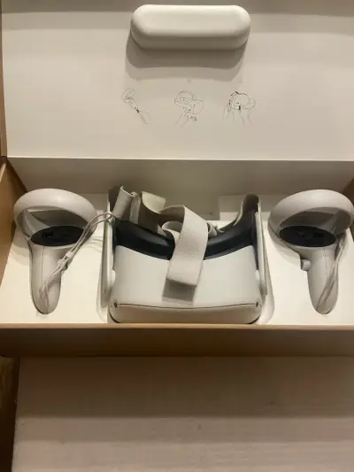 Oculus Meta Quest 2 128GB - miniatura 1